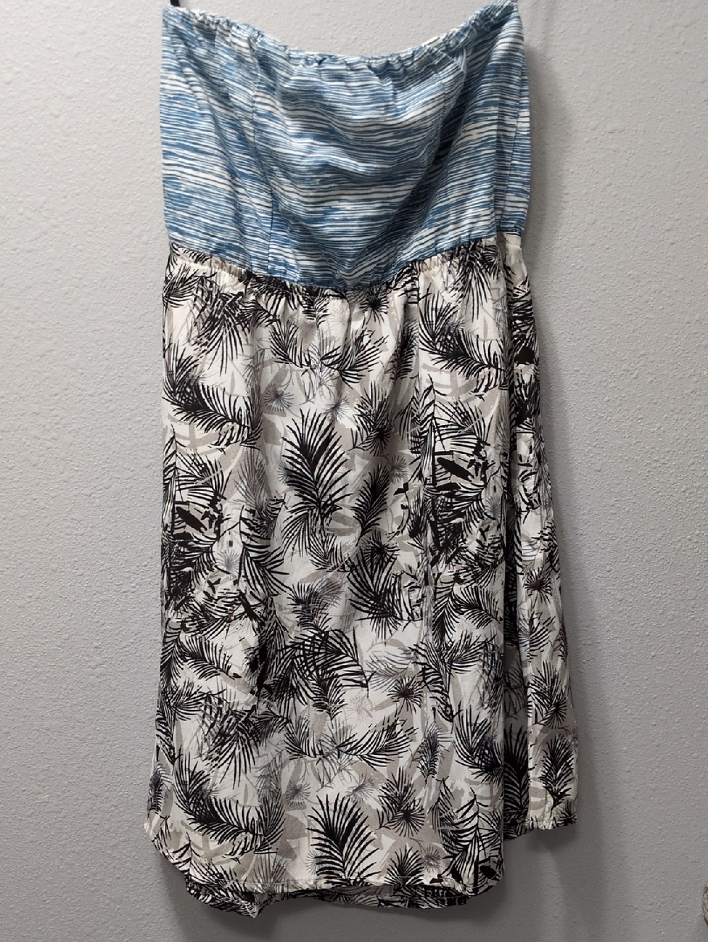 Lagaci Blue and White Horizontal Stripe Tee